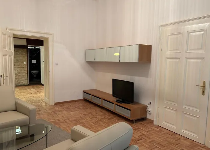 Carlton Suites